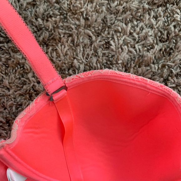 Convertible pink lace bra by H&M - Picture 4 of 6